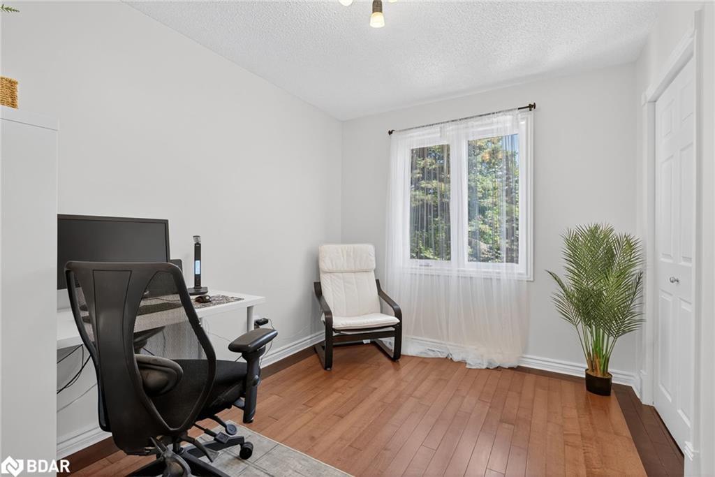 2 Birchmount Circle, Wasaga Beach, ON - Indoor Photo Showing Office