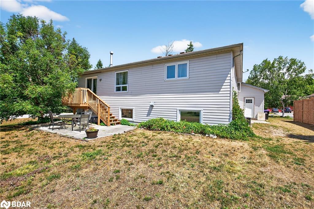 2 Birchmount Circle, Wasaga Beach, ON - Outdoor With Exterior