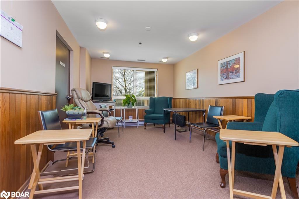 204-850 6Th Street E, Owen Sound, ON - Indoor