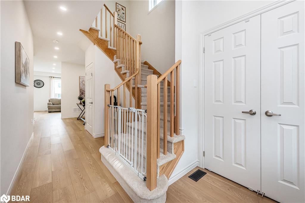 35 Povey Road, Fergus, ON - Indoor Photo Showing Other Room