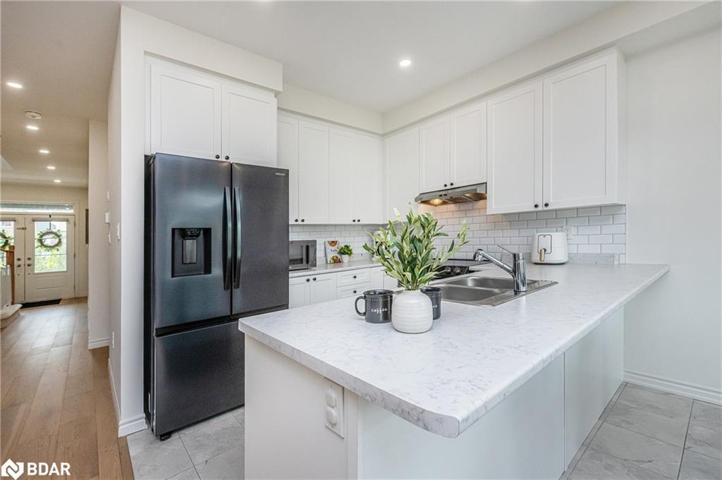 35 Povey Road, Fergus, ON - Indoor Photo Showing Kitchen With Double Sink
