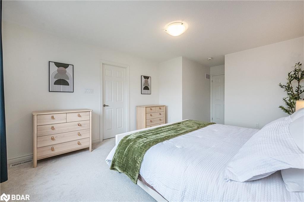 35 Povey Road, Fergus, ON - Indoor Photo Showing Bedroom