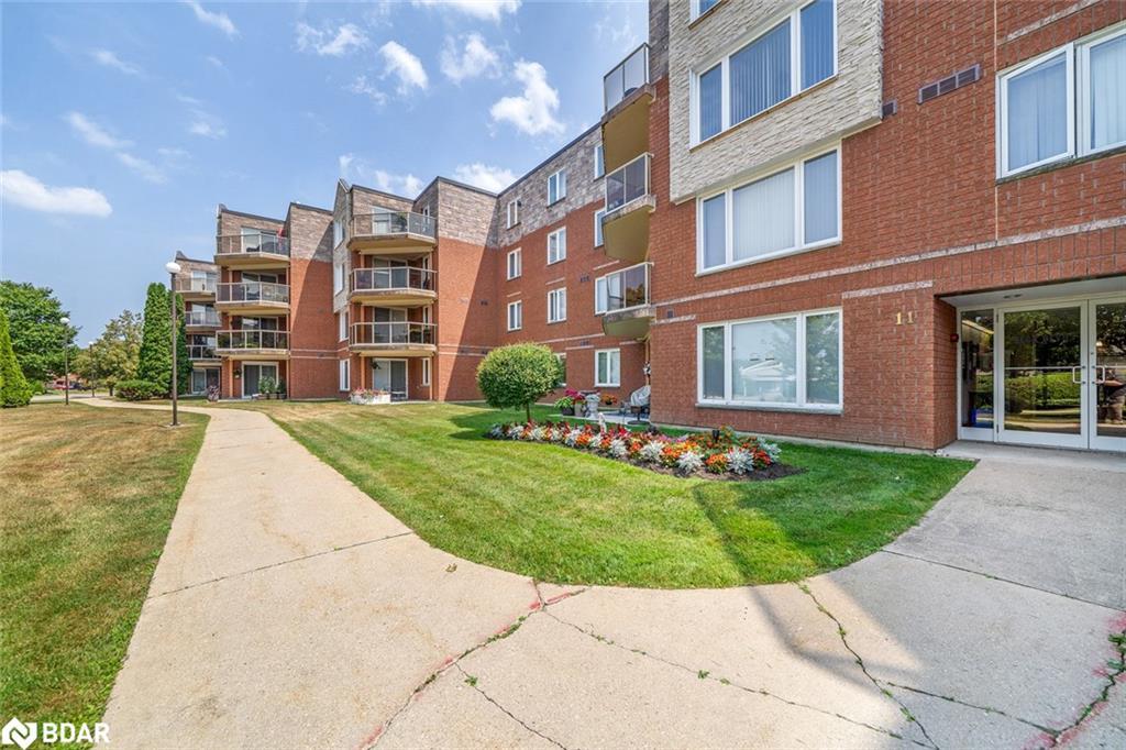 103-11 Beck Boulevard, Penetanguishene, ON - Outdoor With Facade