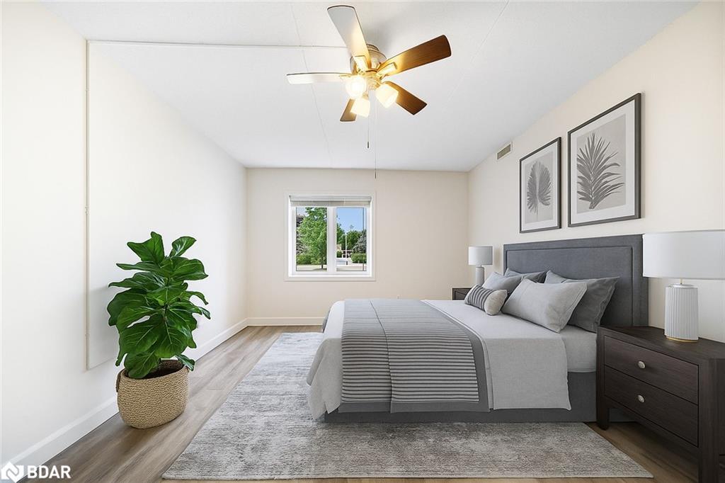 103-11 Beck Boulevard, Penetanguishene, ON - Indoor Photo Showing Bedroom