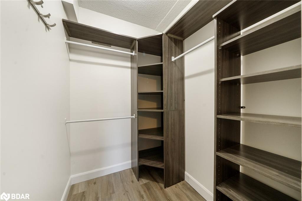 103-11 Beck Boulevard, Penetanguishene, ON - Indoor With Storage