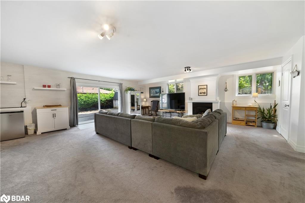 3 Earldom Boulevard, Port Mcnicoll, ON - Indoor Photo Showing Other Room