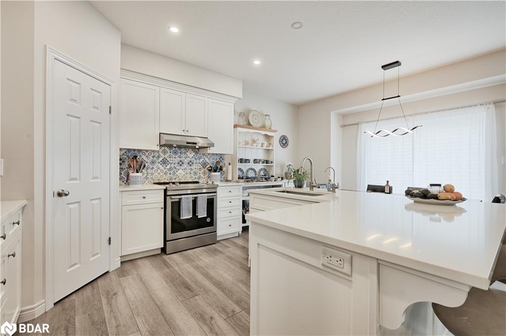 80 Mill Race Crescent, St. Jacobs, ON - Indoor Photo Showing Kitchen With Upgraded Kitchen