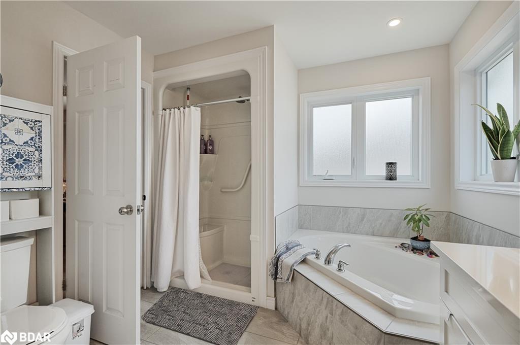 80 Mill Race Crescent, St. Jacobs, ON - Indoor Photo Showing Bathroom