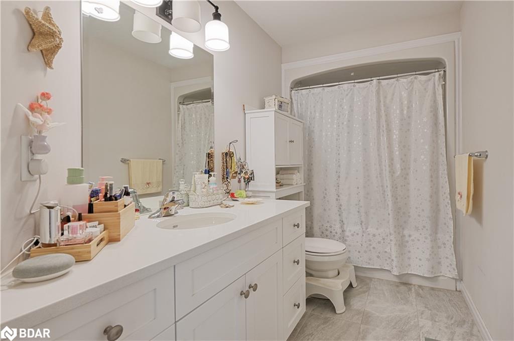 80 Mill Race Crescent, St. Jacobs, ON - Indoor Photo Showing Bathroom