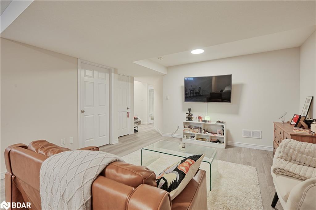 80 Mill Race Crescent, St. Jacobs, ON - Indoor