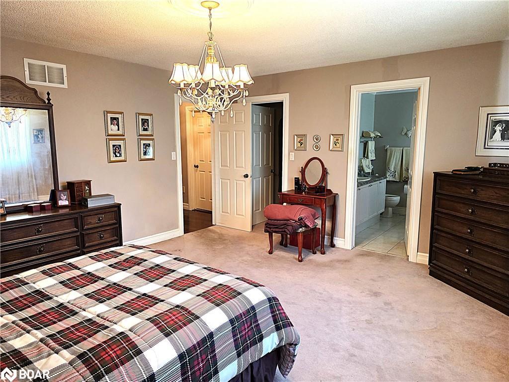 28 Cranberry Heights, Wasaga Beach, ON - Indoor Photo Showing Bedroom