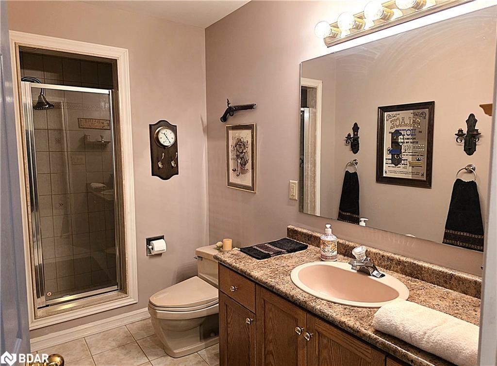 28 Cranberry Heights, Wasaga Beach, ON - Indoor Photo Showing Bathroom