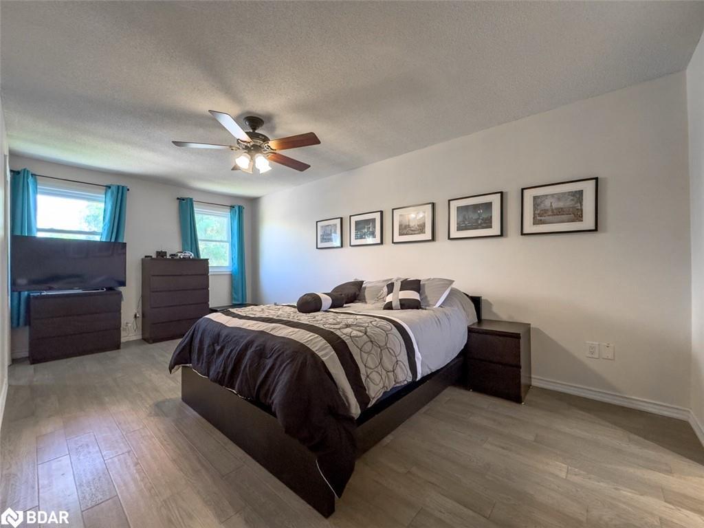 18 Cotswold Court, Georgetown, ON - Indoor Photo Showing Bedroom