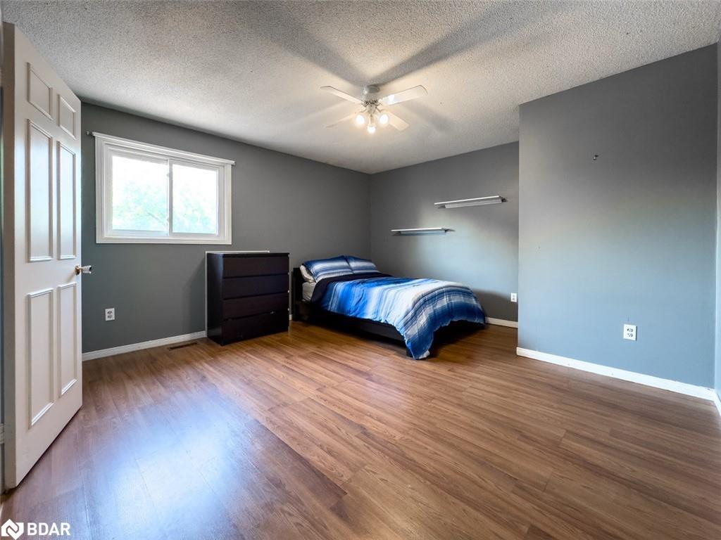 18 Cotswold Court, Georgetown, ON - Indoor Photo Showing Bedroom