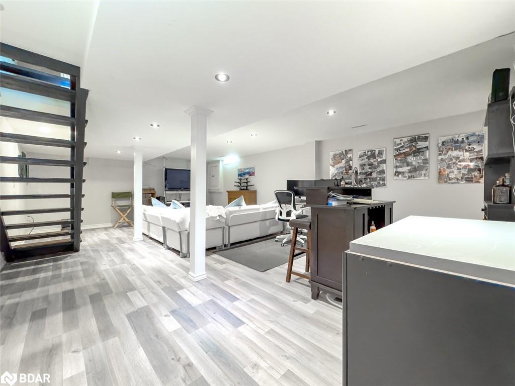 18 Cotswold Court, Georgetown, ON - Indoor Photo Showing Other Room