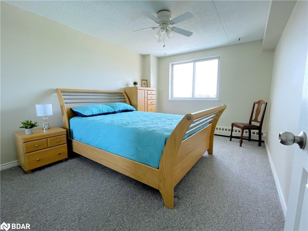 702-414 Blake Street, Barrie, ON - Indoor Photo Showing Bedroom