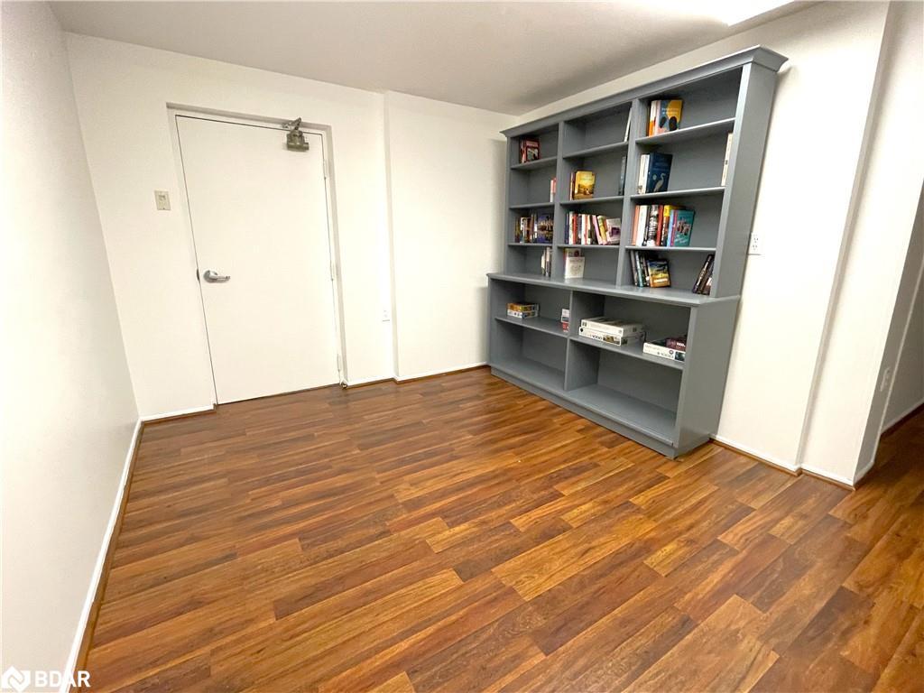 702-414 Blake Street, Barrie, ON - Indoor