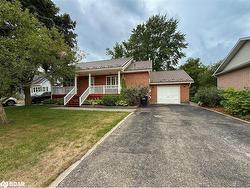 65 Vernon Street Angus, ON L0M 1B0