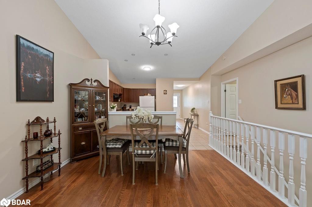18-510 Queensway W, Simcoe, ON - Indoor Photo Showing Dining Room