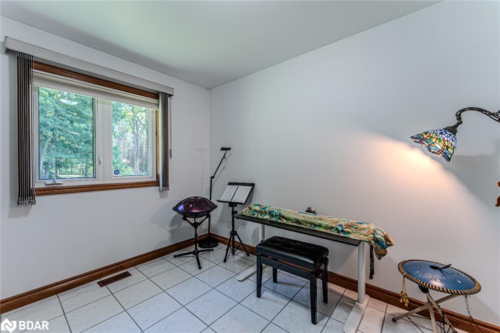 3891 9 Line N, Oro-Medonte, ON - Indoor Photo Showing Other Room
