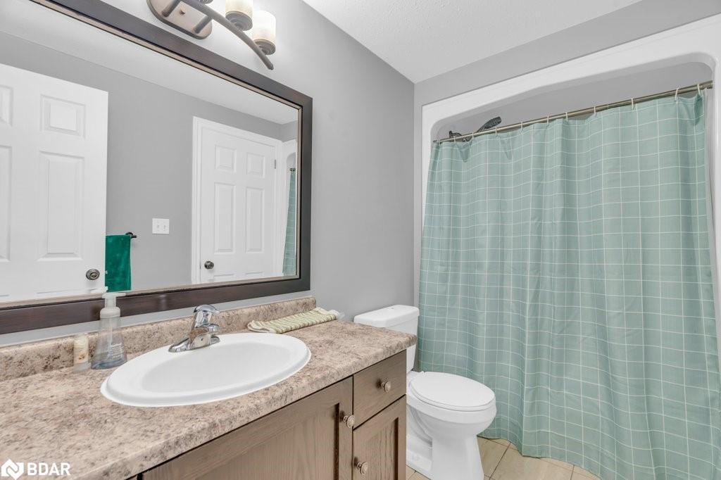 3 Davison Drive Drive, Guelph, ON - Indoor Photo Showing Bathroom