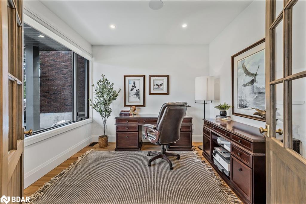 46 Tyndale Road, Barrie, ON - Indoor