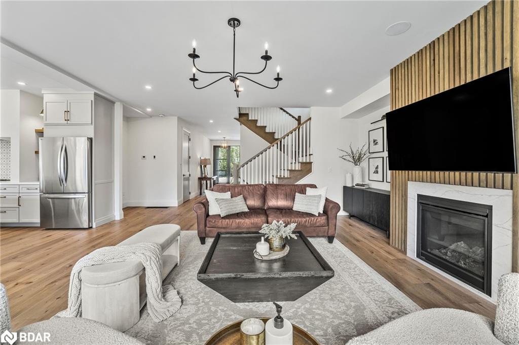 46 Tyndale Road, Barrie, ON - Indoor Photo Showing Living Room With Fireplace