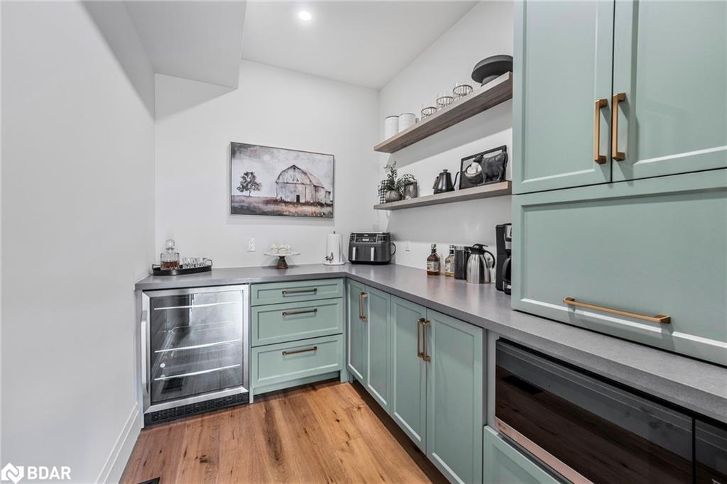 46 Tyndale Road, Barrie, ON - Indoor Photo Showing Other Room