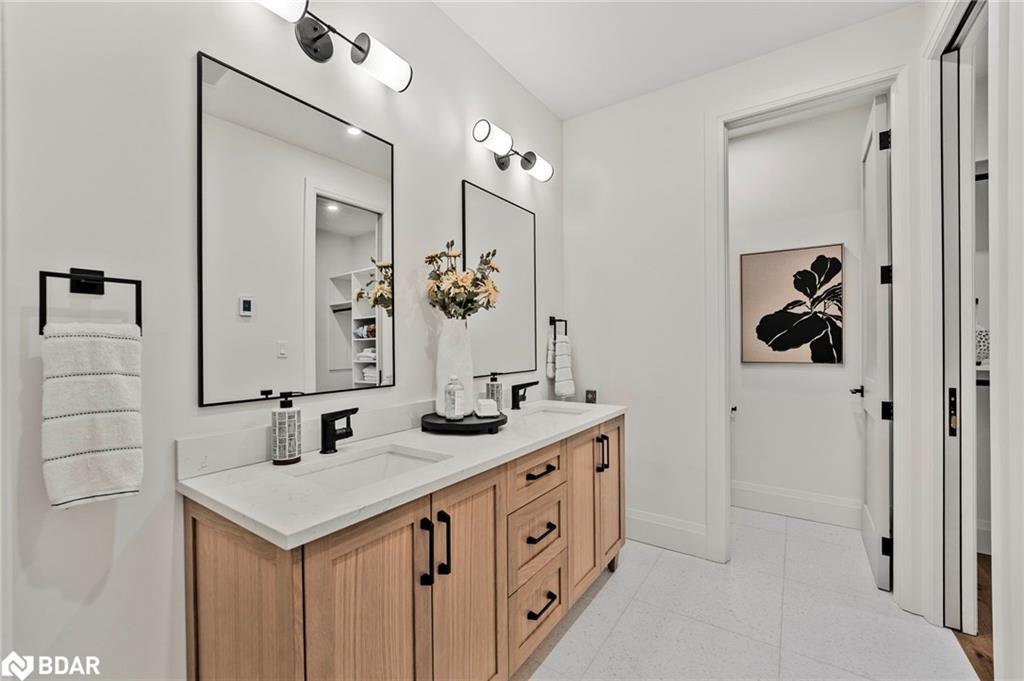 46 Tyndale Road, Barrie, ON - Indoor Photo Showing Other Room