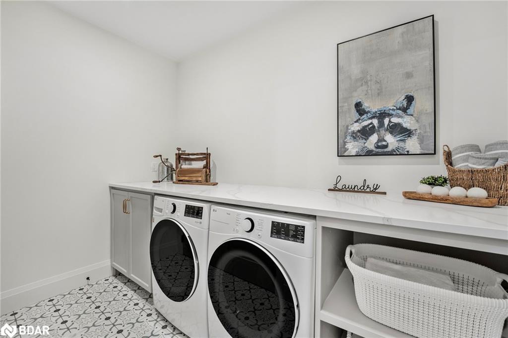 46 Tyndale Road, Barrie, ON - Indoor Photo Showing Laundry Room