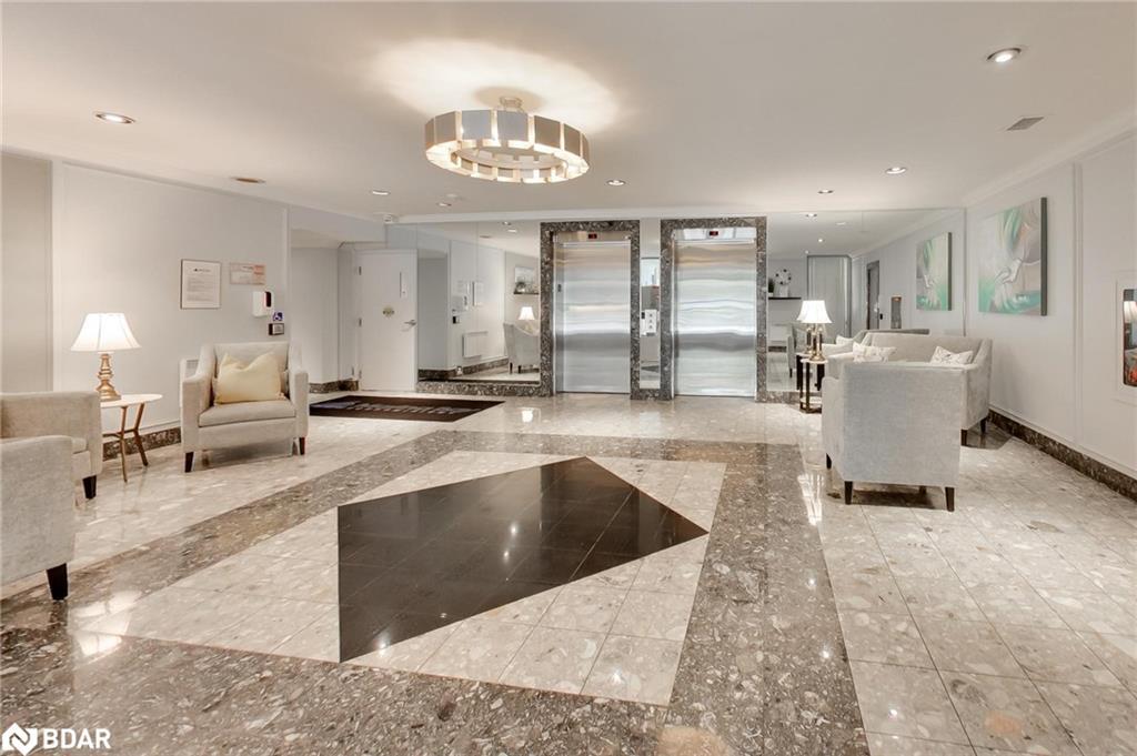 111-65 Ellen Street, Barrie, ON - Indoor