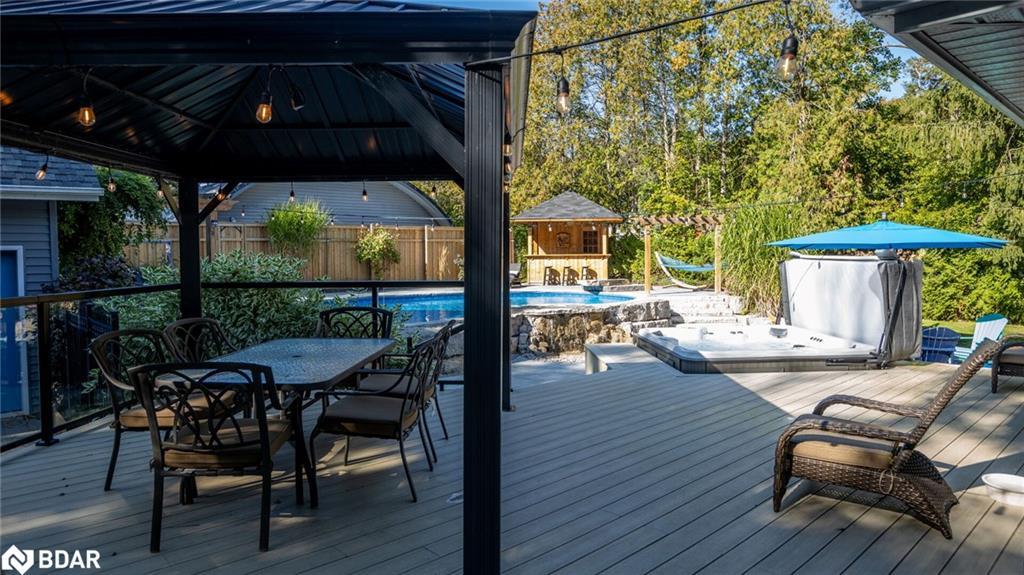 112 Lakeshore Road W, Oro-Medonte, ON - Outdoor With Deck Patio Veranda