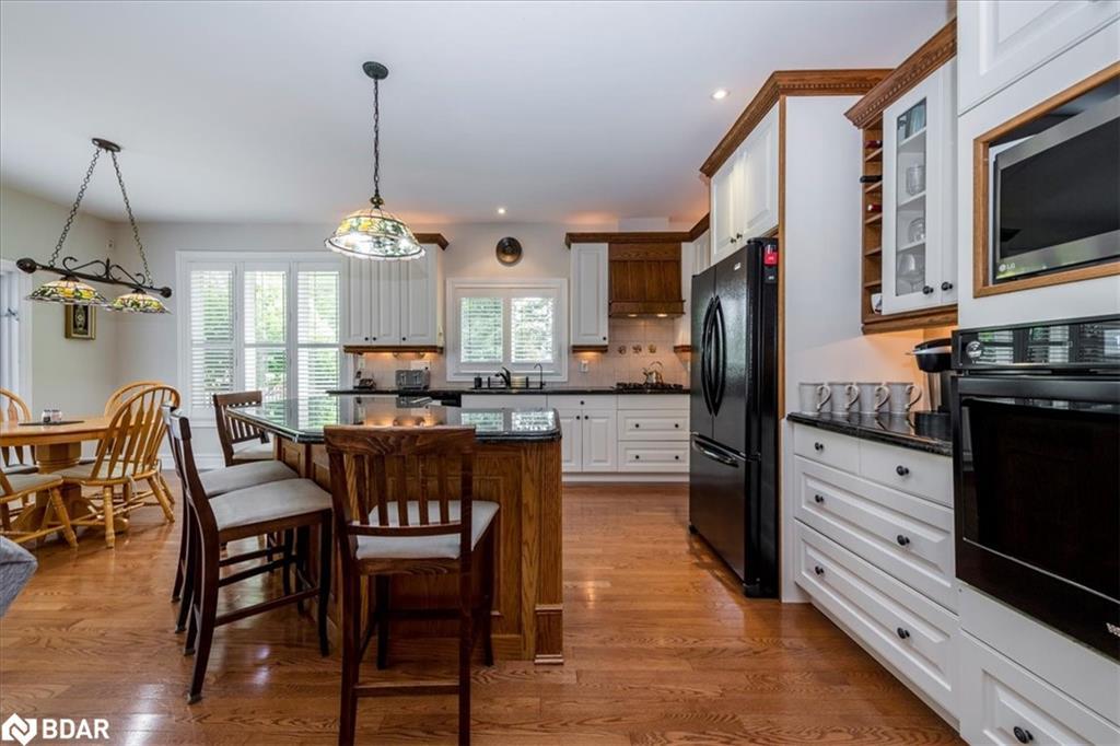 34 Heatherwood Drive, Springwater, ON - Indoor