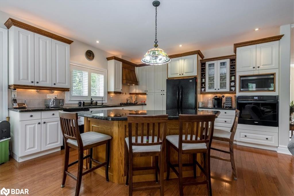 34 Heatherwood Drive, Springwater, ON - Indoor