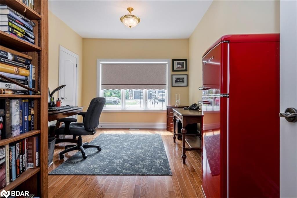 34 Heatherwood Drive, Springwater, ON - Indoor Photo Showing Office