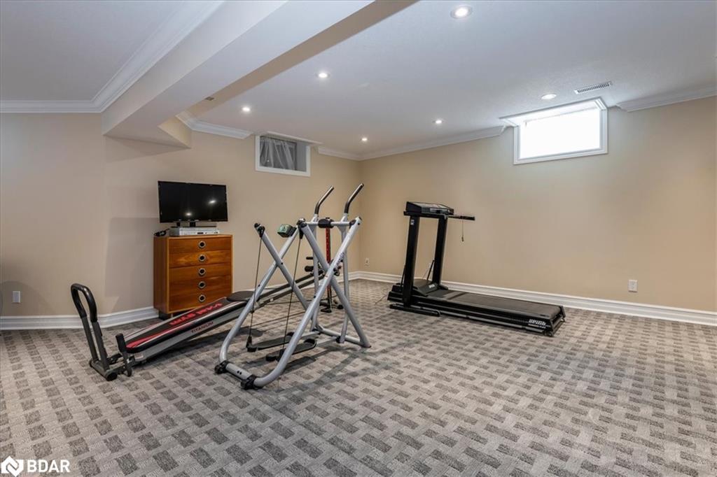 34 Heatherwood Drive, Springwater, ON - Indoor Photo Showing Gym Room