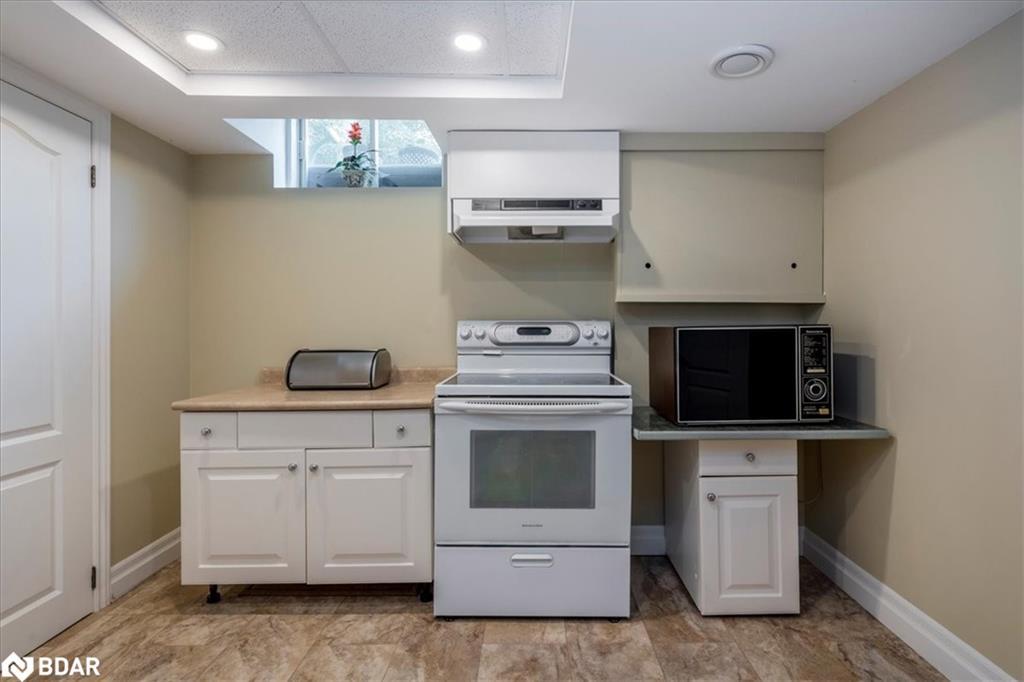 34 Heatherwood Drive, Springwater, ON - Indoor