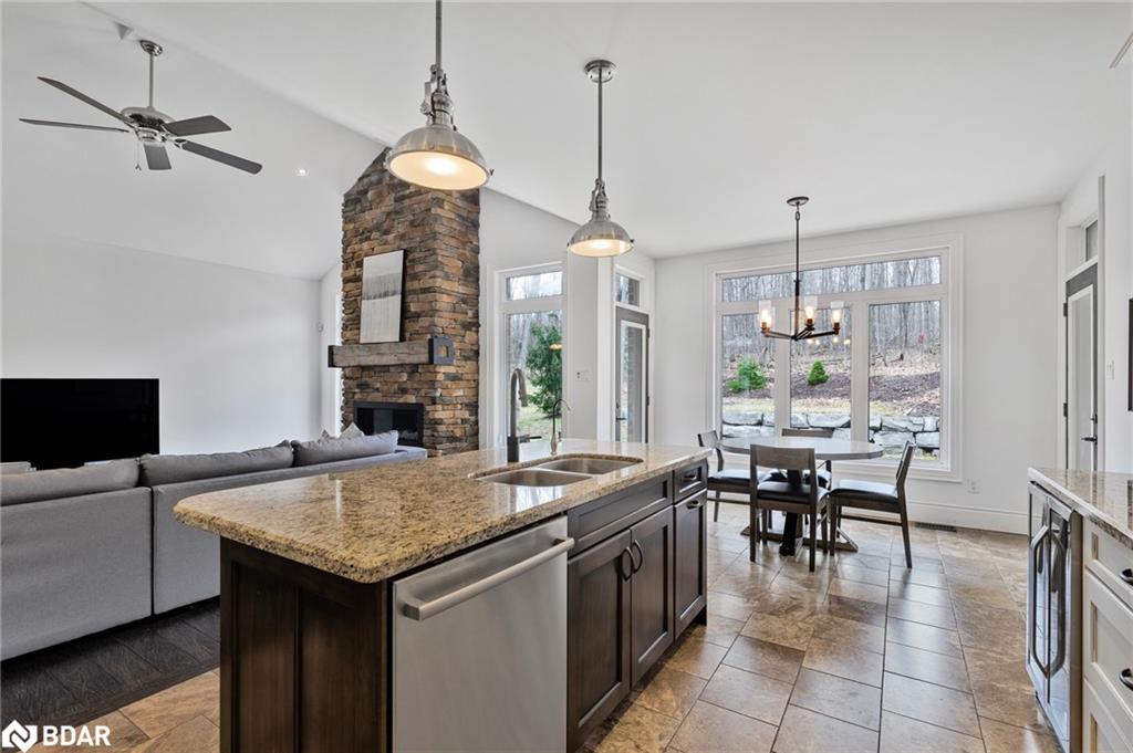 25 Heron Boulevard, Springwater, ON - Indoor