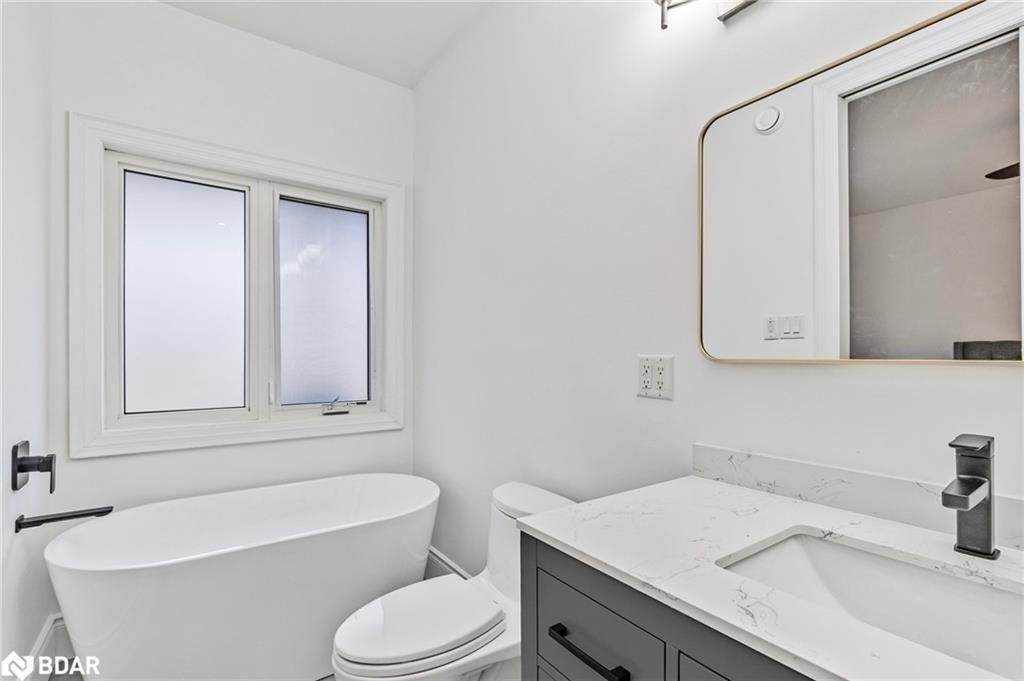 25 Heron Boulevard, Springwater, ON - Indoor Photo Showing Bathroom