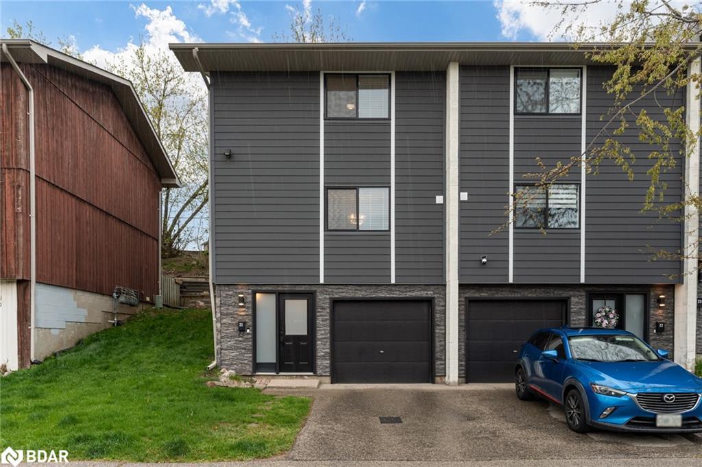 21-135 Chalmers Street, Cambridge, ON - Outdoor With Exterior