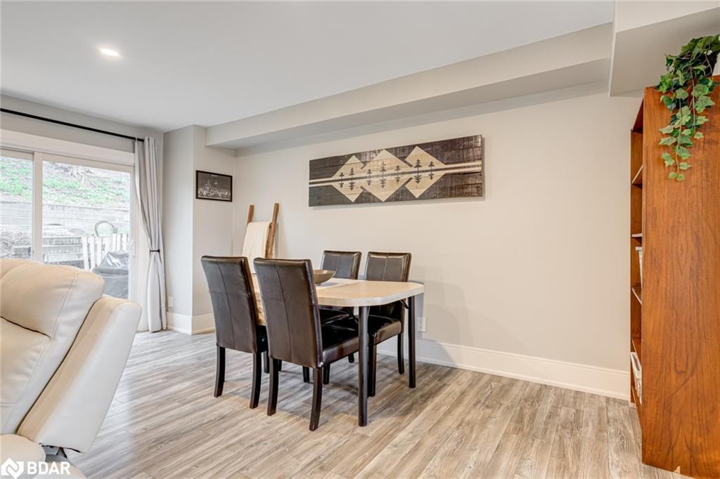 21-135 Chalmers Street, Cambridge, ON - Indoor Photo Showing Other Room