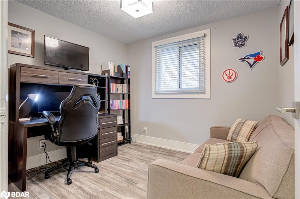 21-135 Chalmers Street, Cambridge, ON - Indoor