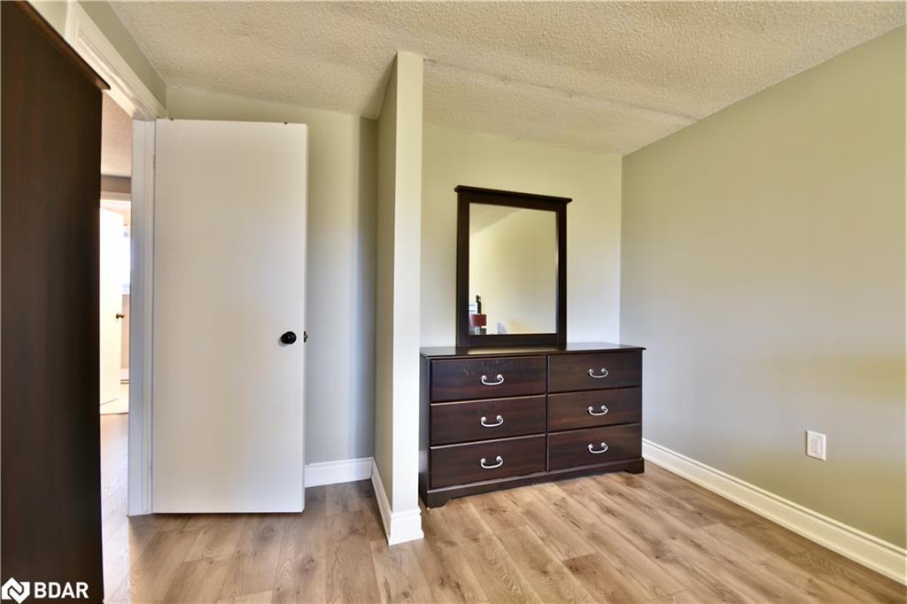 11 Pheasant Trail, Barrie, ON - Indoor