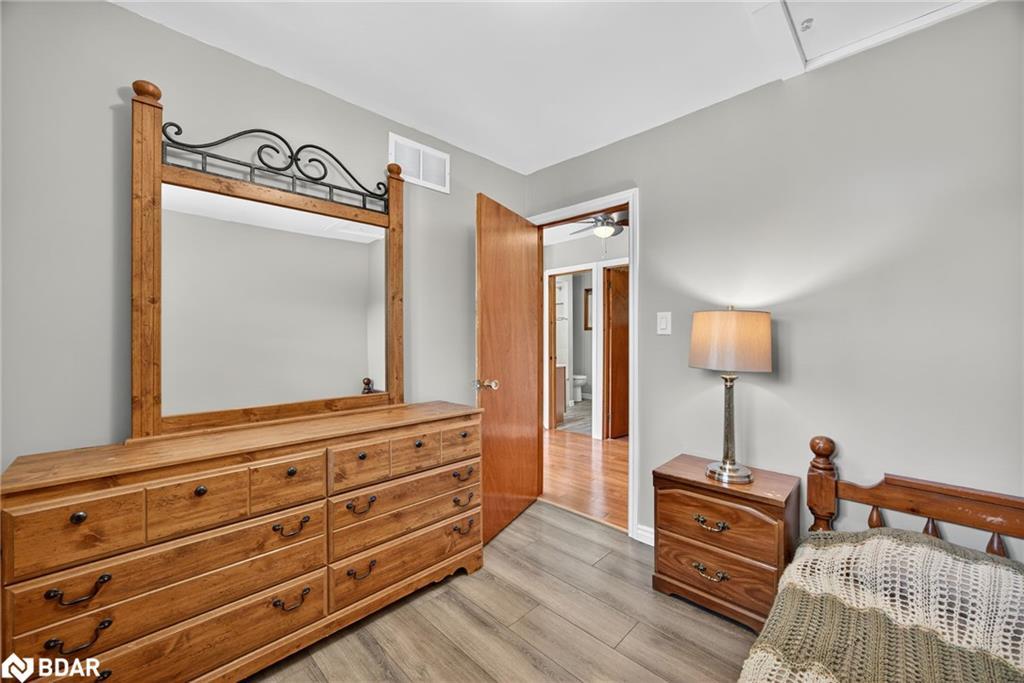 389 Falcon Road, Huntsville, ON - Indoor Photo Showing Bedroom