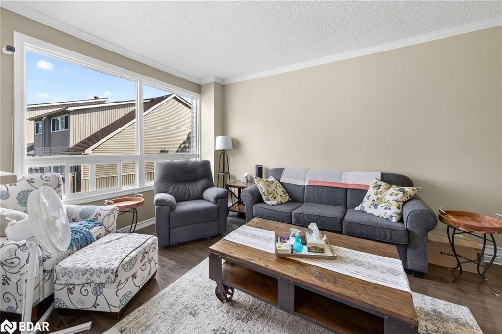 36-12 Lankin Boulevard, Orillia, ON - Indoor Photo Showing Living Room