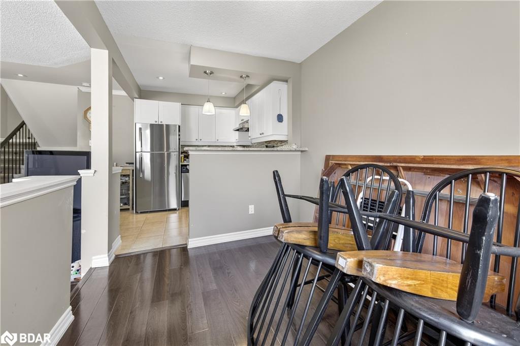 36-12 Lankin Boulevard, Orillia, ON - Indoor Photo Showing Dining Room