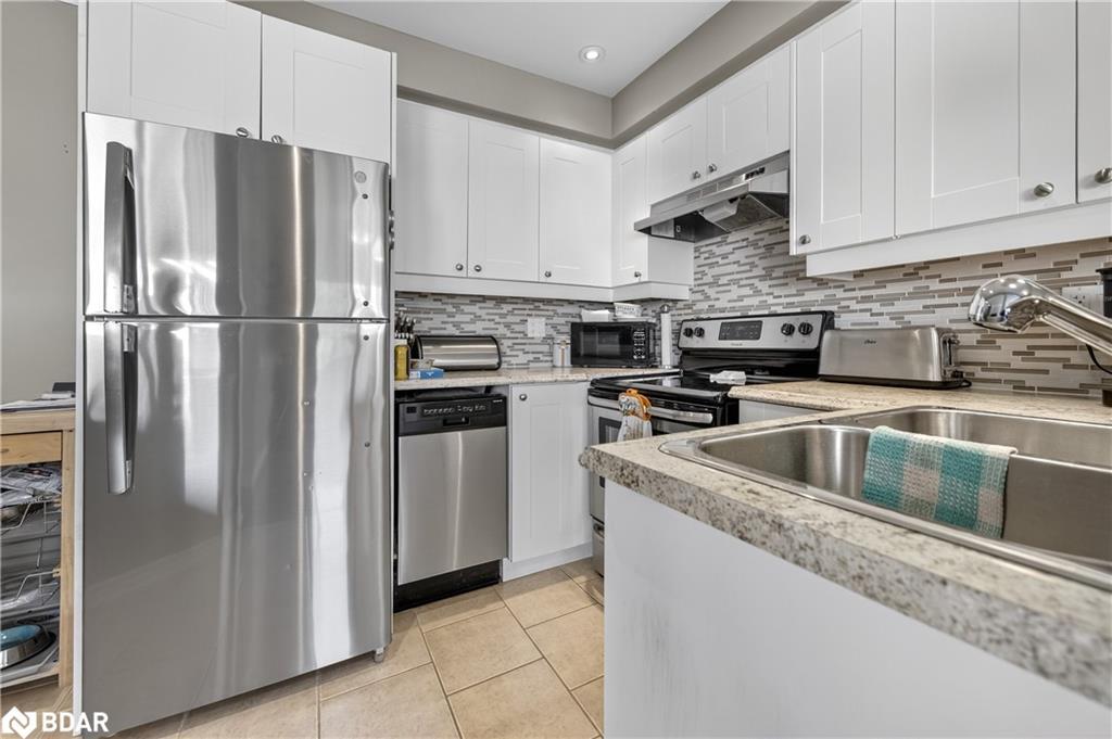 36-12 Lankin Boulevard, Orillia, ON - Indoor Photo Showing Kitchen With Stainless Steel Kitchen With Double Sink