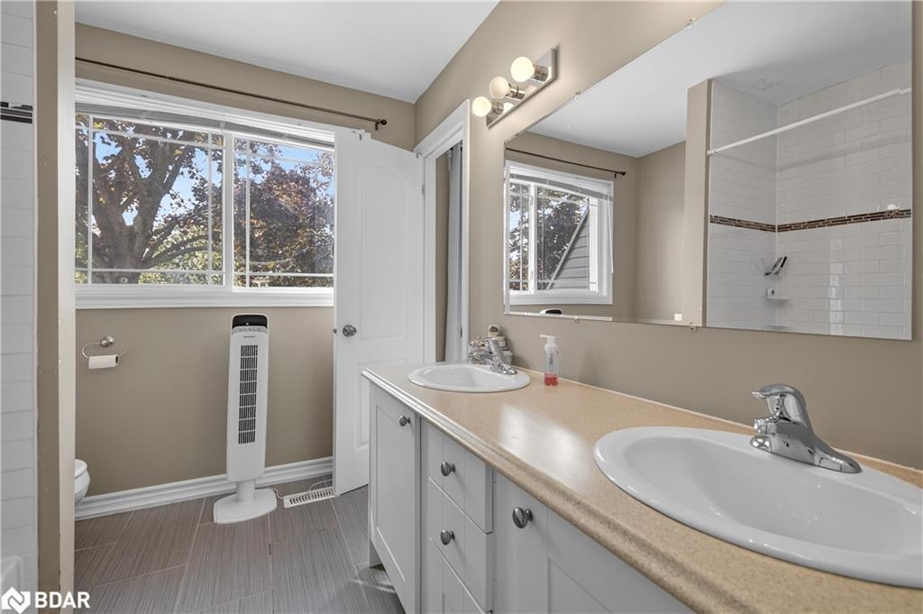 36-12 Lankin Boulevard, Orillia, ON - Indoor Photo Showing Bathroom