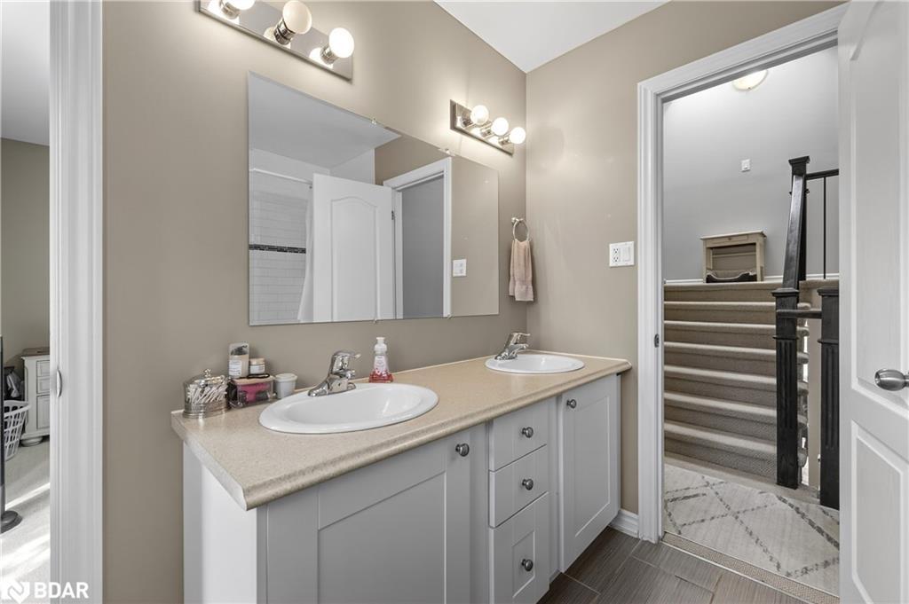 36-12 Lankin Boulevard, Orillia, ON - Indoor Photo Showing Bathroom