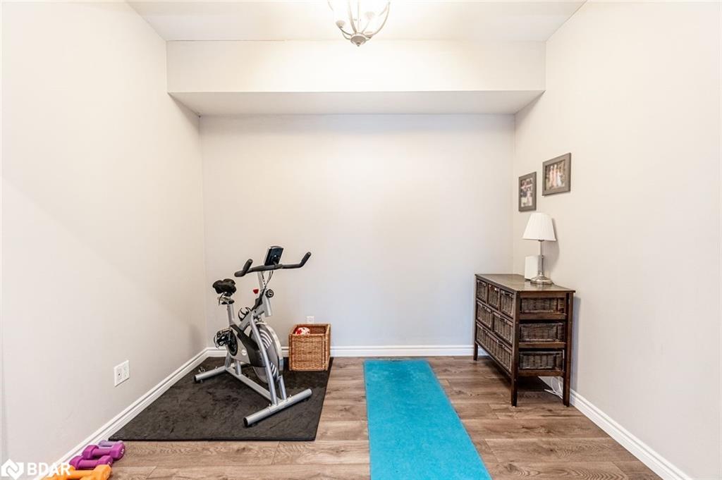 6 Victoria Street, Barrie, ON - Indoor Photo Showing Gym Room